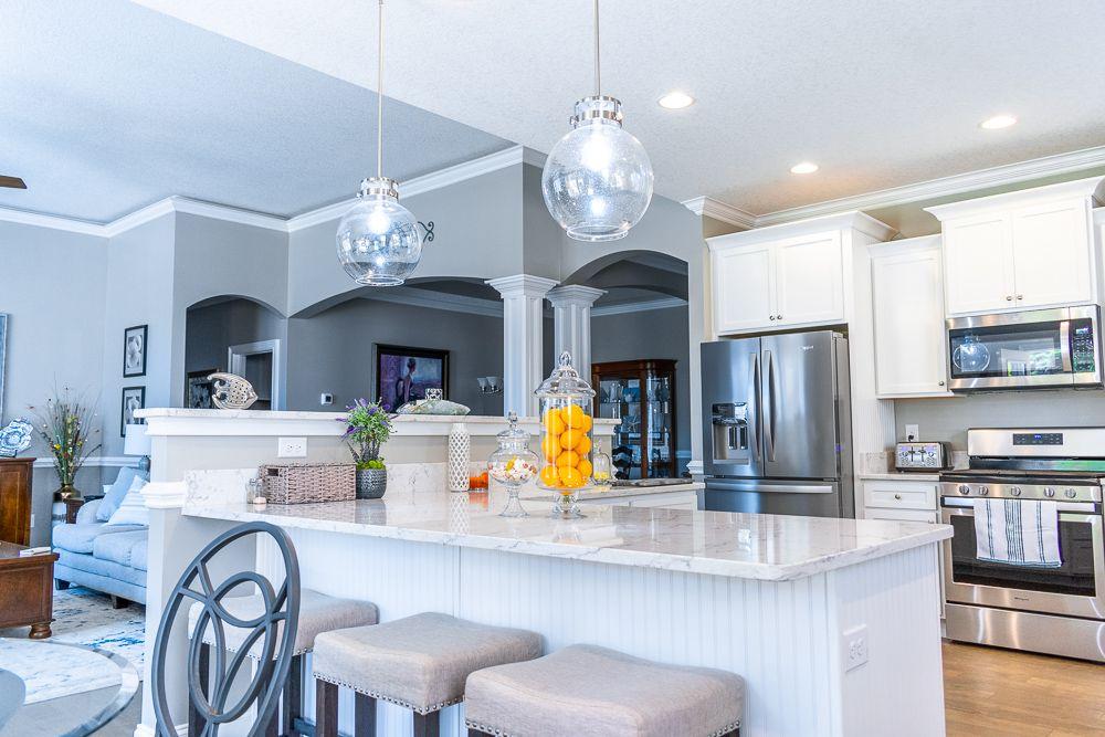 arctic-ivory-quartz-kitchen-island.jpg