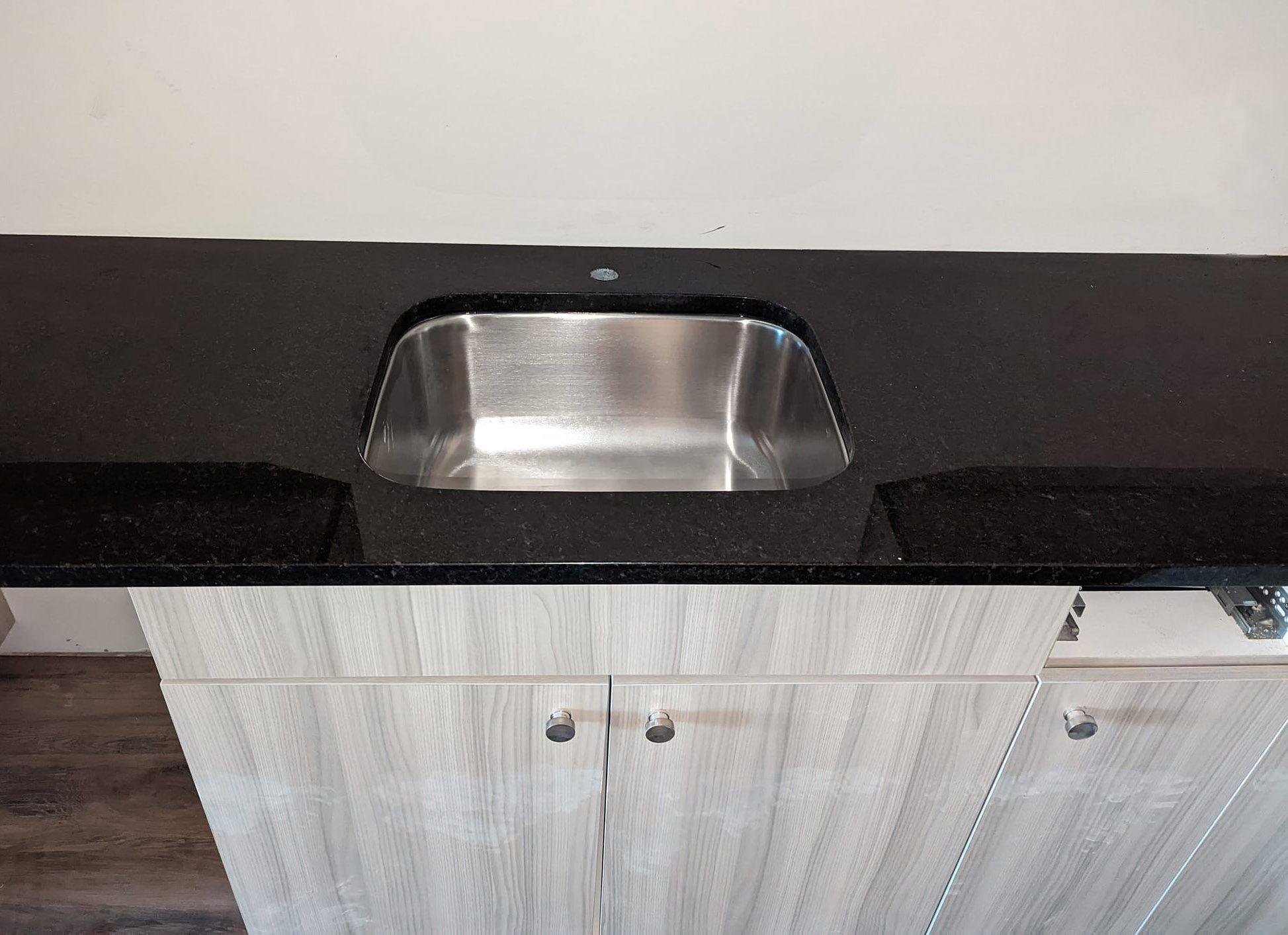 Black Pearl Polished Granite With Sink