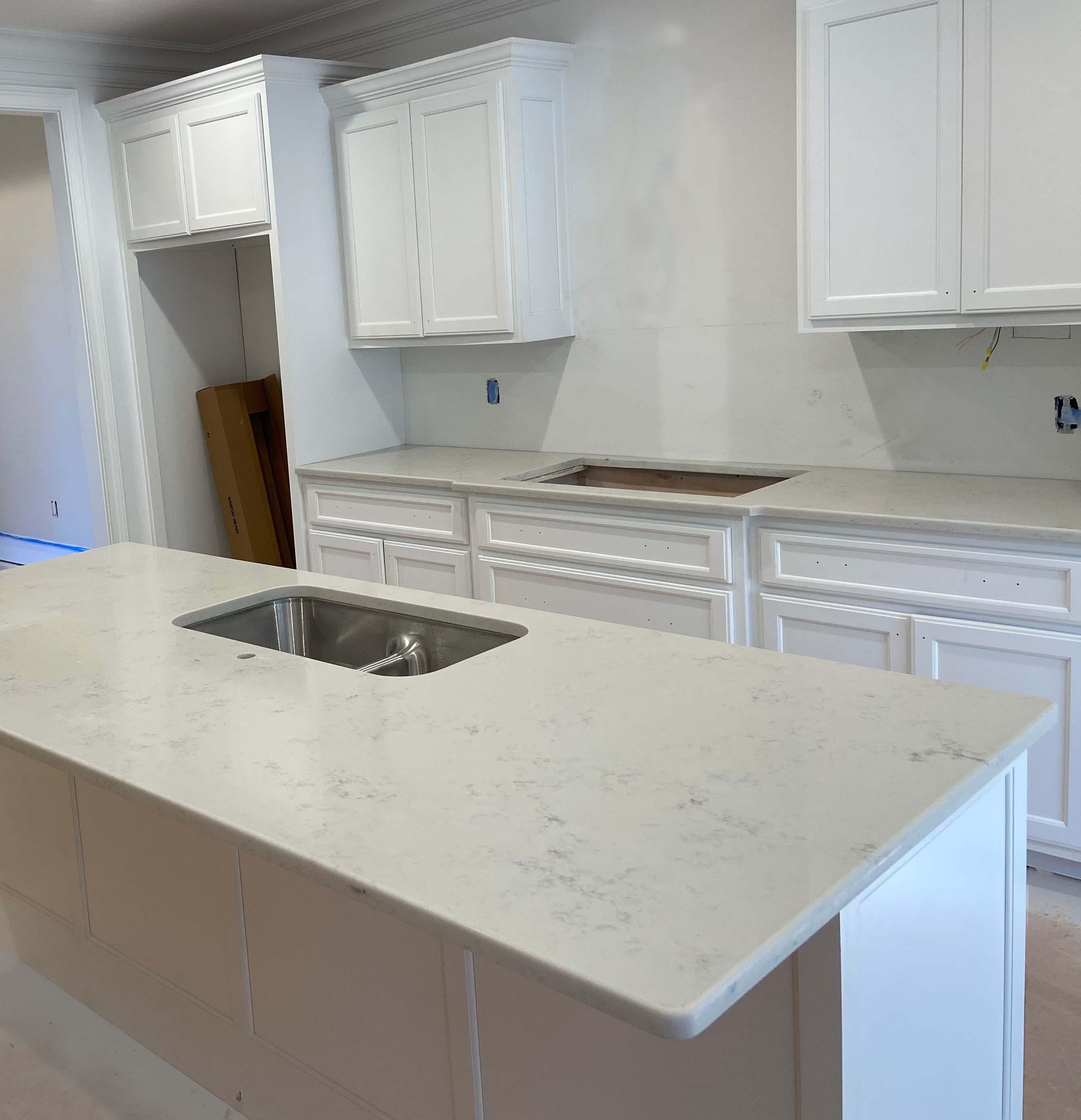 Venato Extra Quartz Kitchen Island and Countertops